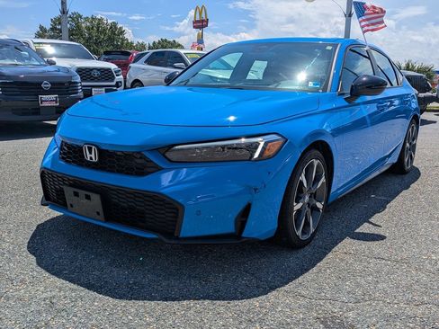 Used 2025 Honda Civic Sport Touring image 8
