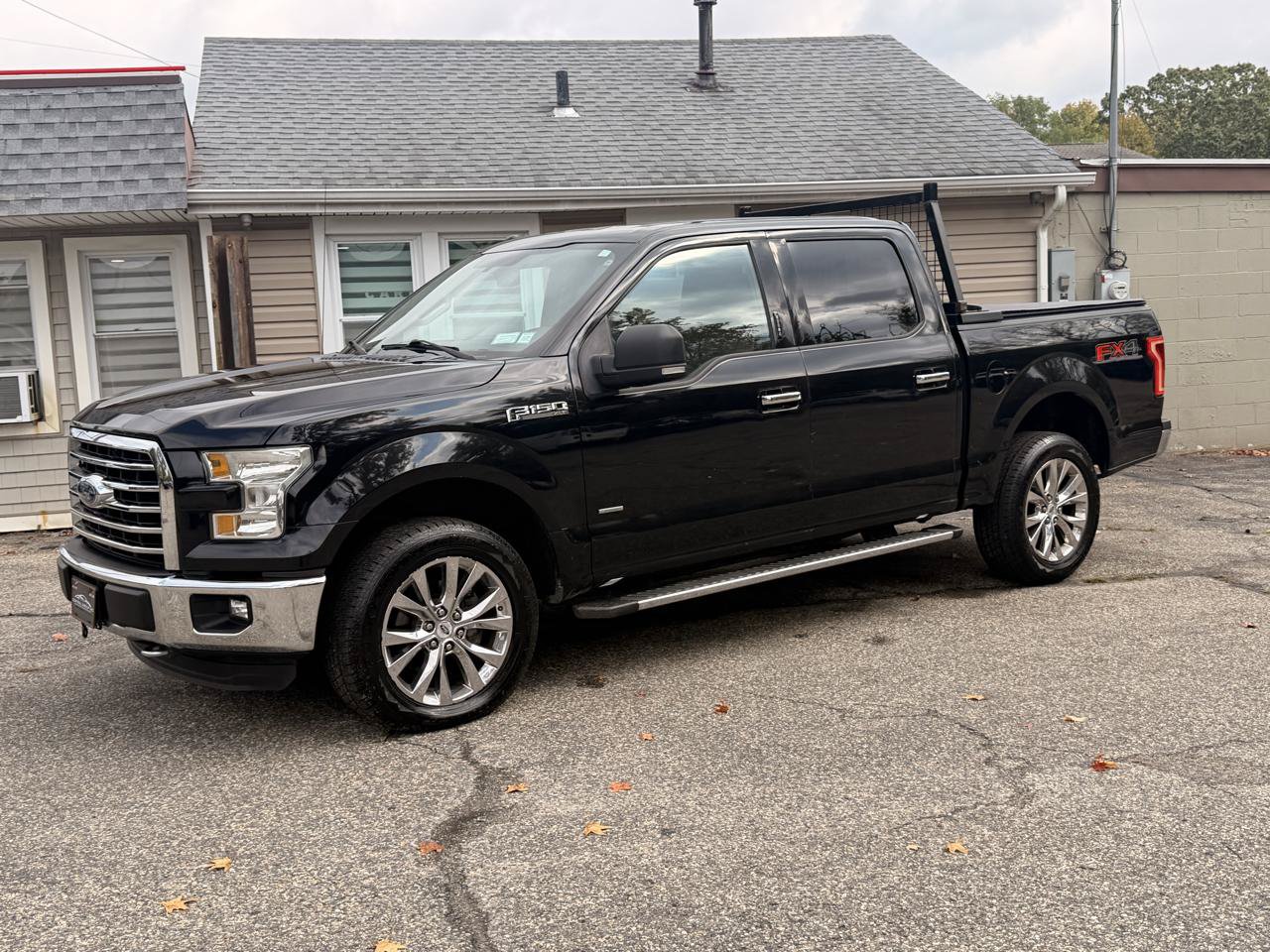 Used 2016 Ford F150 XLT w/ Equipment Group 302A Luxury AWD/4WD image 2