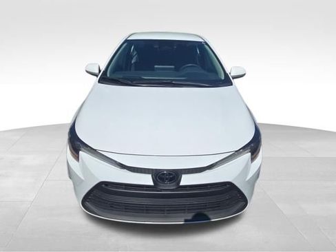 Used 2025 Toyota Corolla LE FWD image 10