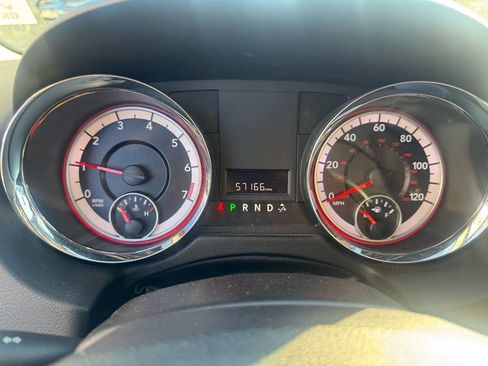 Used 2019 Dodge Grand Caravan SE image 8