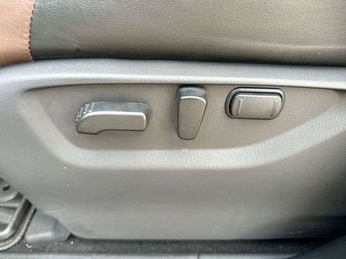 Used 2024 INFINITI QX80 Premium Select w/ All-Season Package image 12