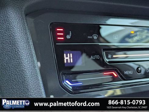 Used 2022 Volkswagen Tiguan SE R-Line image 23