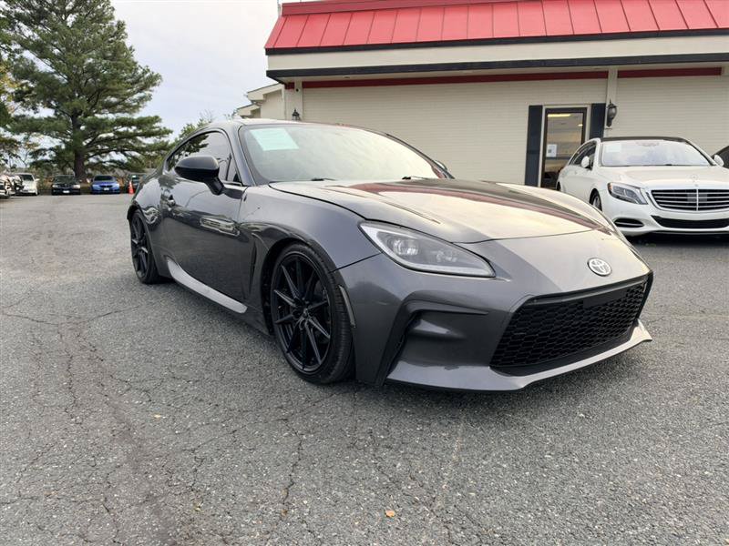 Used 2022 Toyota GR86 Premium w/ ALL Weather Mat Package (TMS) RWD image 3
