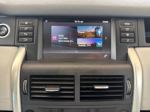 Used 2019 Land Rover Discovery Sport HSE AWD/4WD image 16