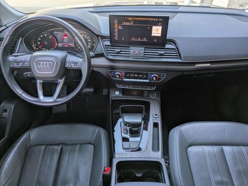 Used 2021 Audi Q5 Premium w/ Convenience Package image 22