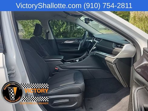 Certified 2022 Jeep Grand Cherokee L Laredo w/ Luxury Tech Group I AWD/4WD image 33