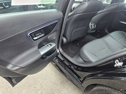 Used 2024 Mercedes-Benz C 300 Sedan image 17