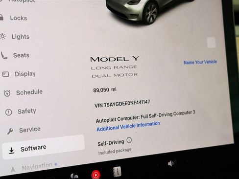 Used 2022 Tesla Model Y Long Range AWD/4WD image 8