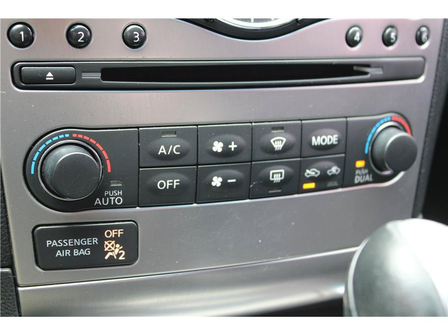 Used 2013 INFINITI G37 x Sedan AWD/4WD image 27