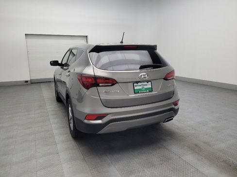 Used 2018 Hyundai Santa Fe Sport image 5
