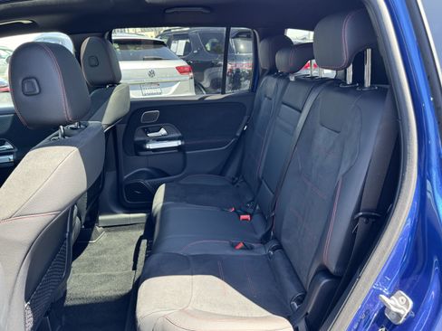 Used 2024 Mercedes-Benz GLB 250 image 34