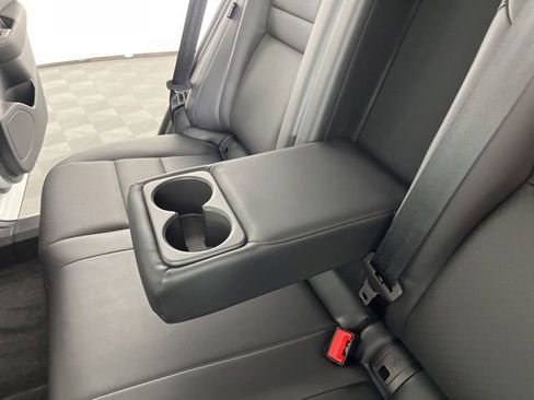 Used 2025 Nissan Rogue SV w/ SV Premium Package FWD image 45