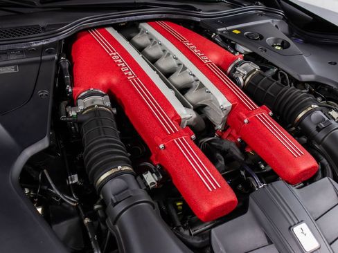 Used 2014 Ferrari F12 Berlinetta RWD image 57