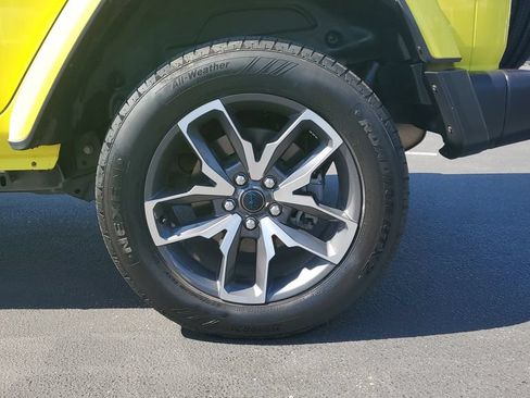 Used 2024 Jeep Wrangler Unlimited AWD/4WD image 6