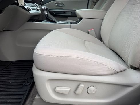 Used 2021 Kia Sedona LX FWD image 10