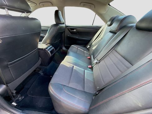 Used 2017 Toyota Camry SE image 20