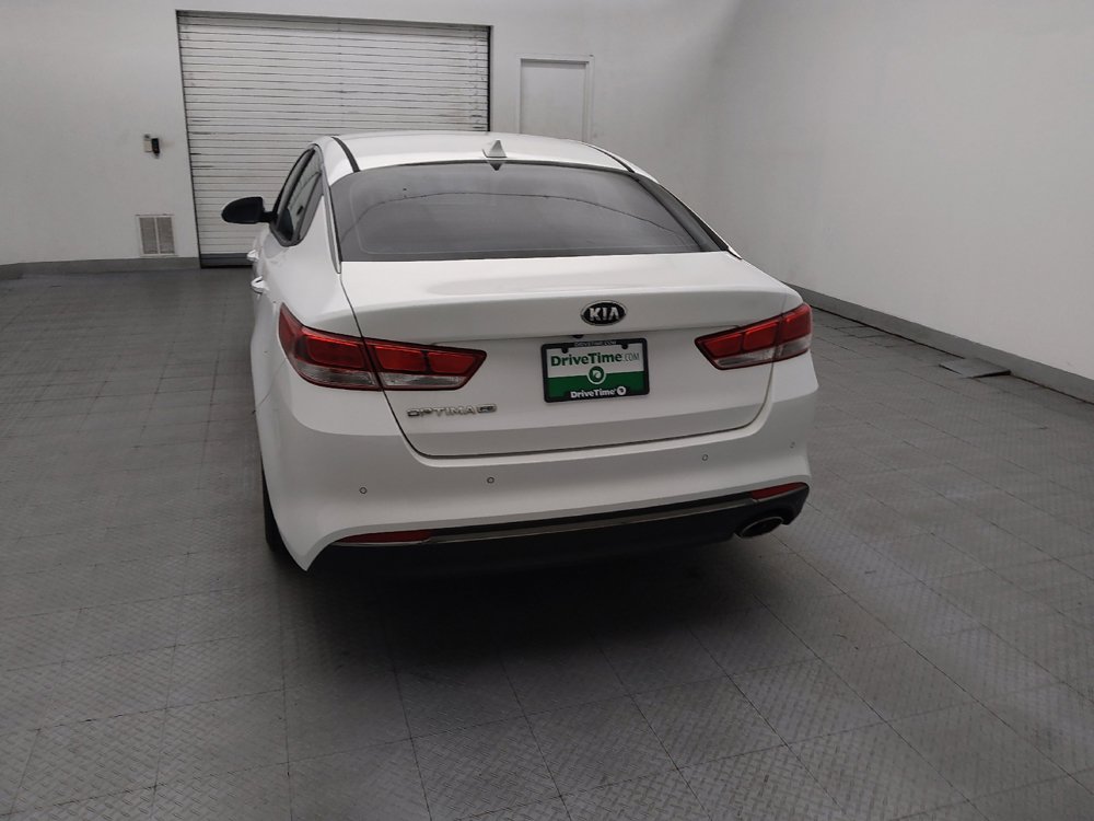 Used 2018 Kia Optima LX FWD image 6