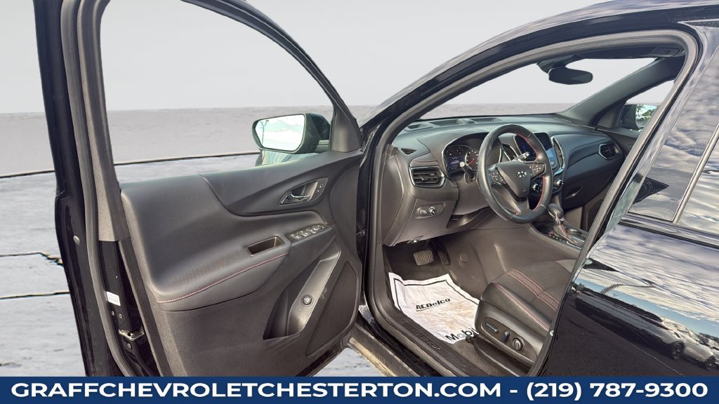 Used 2023 Chevrolet Equinox RS FWD image 24