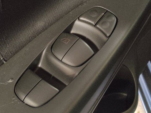 Used 2019 Nissan Sentra S FWD image 27