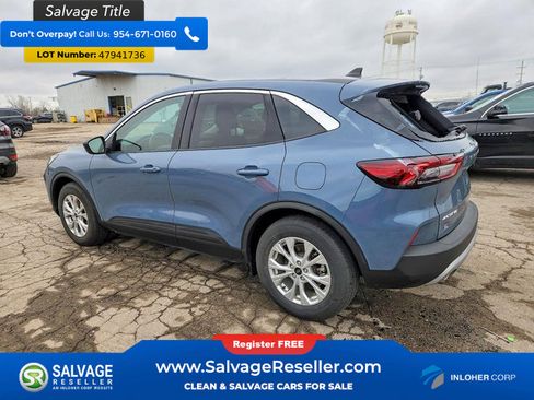 Used 2024 Ford Escape Active w/ Cold Weather Package image 3