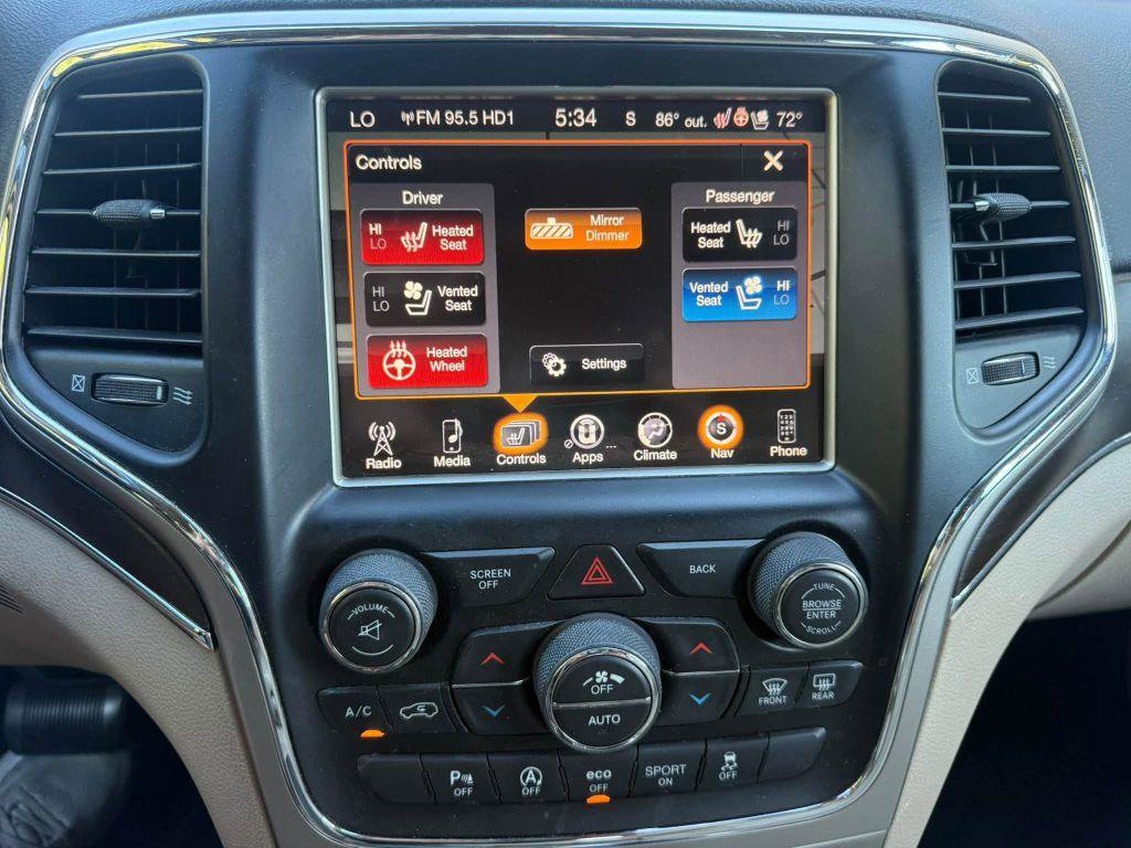 Used 2016 Jeep Grand Cherokee Limited w/ Luxury Group II AWD/4WD image 28