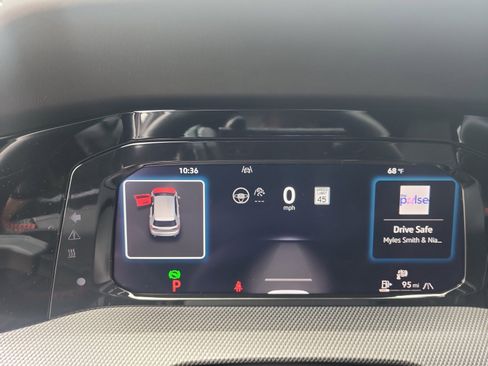 Certified 2025 Volkswagen GTI Autobahn image 11