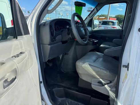 Used 2008 Ford E-250 and Econoline 250 image 3