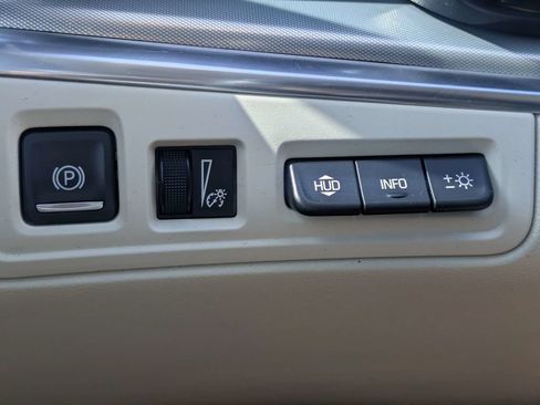 Used 2022 Cadillac XT5 Premium Luxury w/ Technology Package FWD image 26