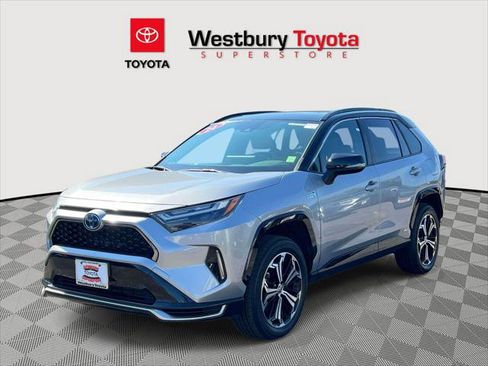 Certified 2024 Toyota RAV4 XSE w/ Weather Package AWD/4WD image 5