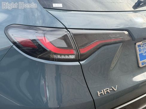 Used 2025 Honda HR-V Sport image 10