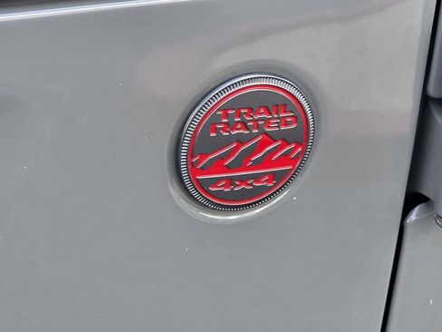Used 2018 Jeep Wrangler Unlimited Rubicon AWD/4WD image 30