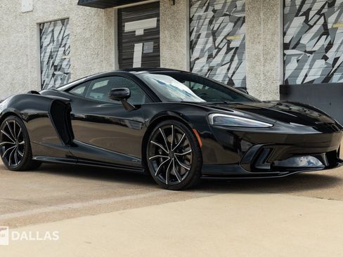 Used 2025 McLaren GTS RWD image 19