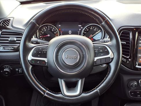 Used 2020 Jeep Compass Limited image 9
