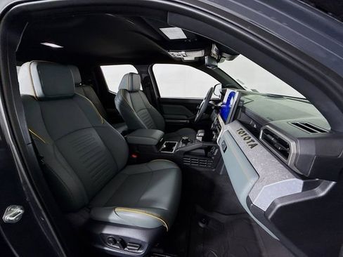 Certified 2025 Toyota Tacoma Trailhunter image 24