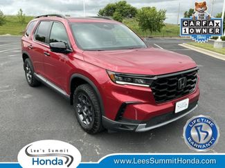 Used 2025 Honda Pilot TrailSport video 1