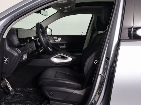 Certified 2026 Mercedes-Benz GLS 450 4MATIC image 10