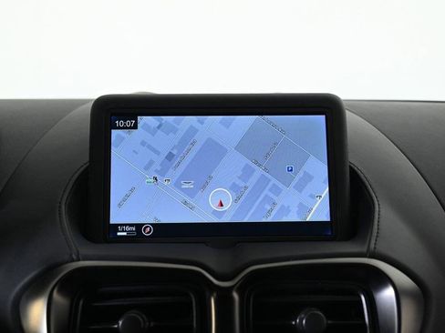 Used 2023 Aston Martin V8 Vantage Coupe image 13