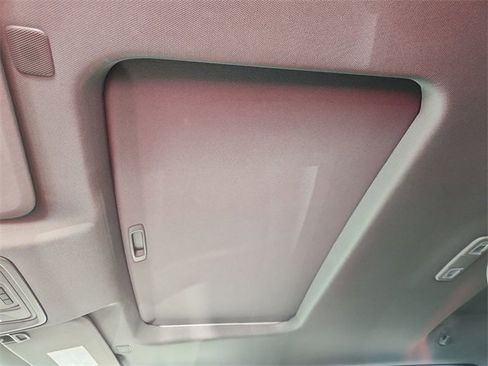 Used 2022 Chevrolet Silverado 1500 LT Trail Boss w/ LT Trail Boss Premium Package image 18