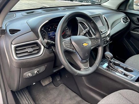 Used 2024 Chevrolet Equinox LT image 8