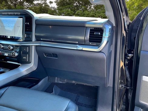 Certified 2021 Ford F150 Lariat image 29