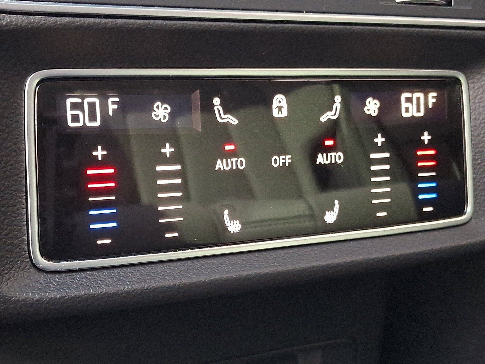 Used 2025 Audi Q8 Premium Plus AWD/4WD image 11