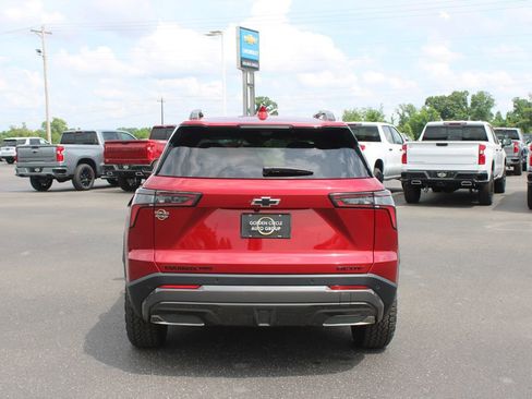 New 2026 Chevrolet Equinox ACTIV w/ Convenience Package III AWD/4WD image 8