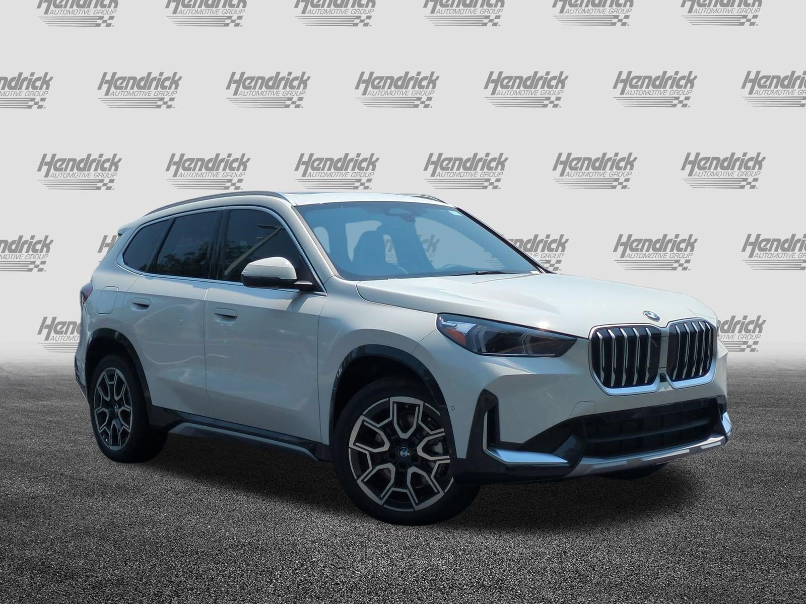 Used 2026 BMW X1 xDrive28i w/ Technology Package AWD/4WD image 2
