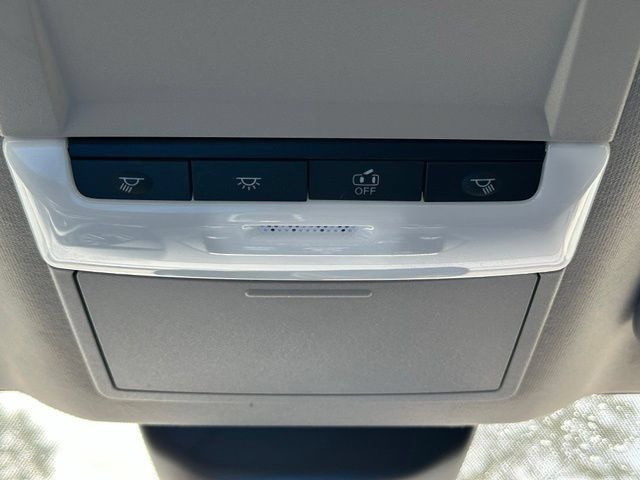 Used 2024 Nissan Sentra SR FWD image 37