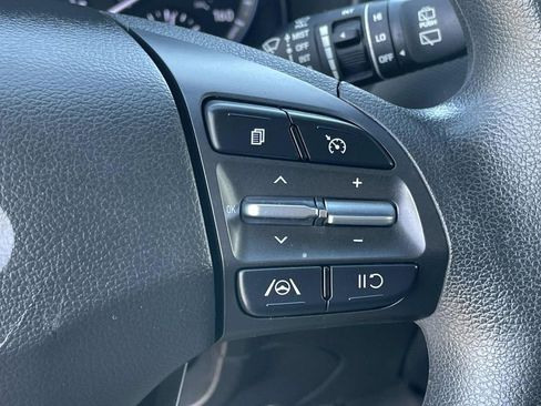 Certified 2022 Hyundai Kona SEL w/ Cargo Package AWD/4WD image 21