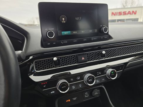 Used 2024 Honda Civic EX-L image 26