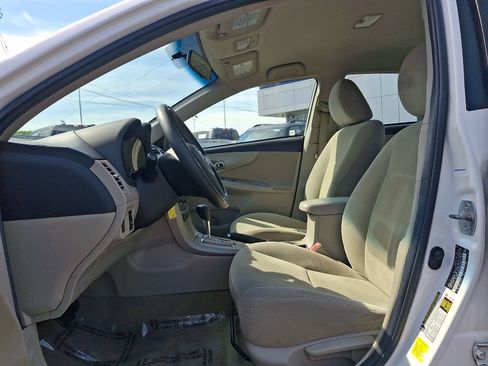 Used 2011 Toyota Corolla LE FWD image 15