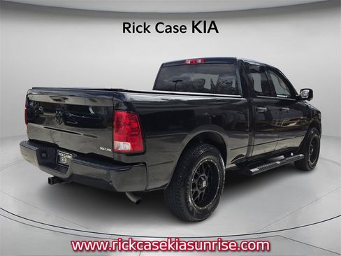 Used 2016 RAM 1500 Express w/ Black Ram 1500 Express Group image 7