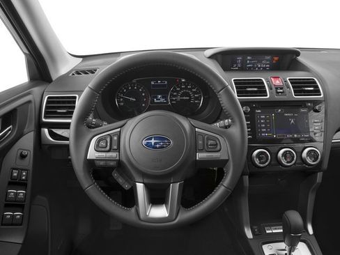 Used 2017 Subaru Forester 2.5i Limited AWD/4WD image 10