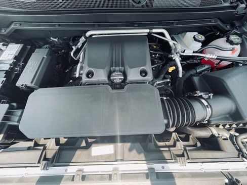 New 2025 GMC Canyon AT4 w/ Nightfall Edition image 33